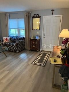 CIRCLE SQUARE WOODS - Residential