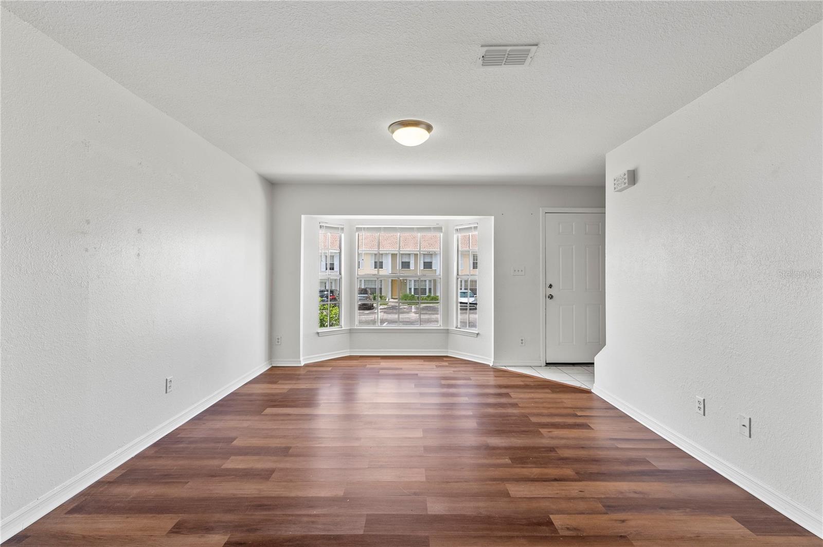 EMBASSY PARK TWNHMS CONDO - Residential