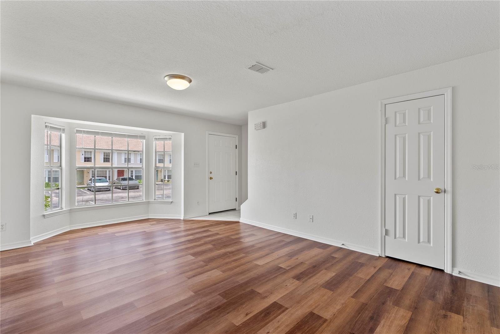 EMBASSY PARK TWNHMS CONDO - Residential