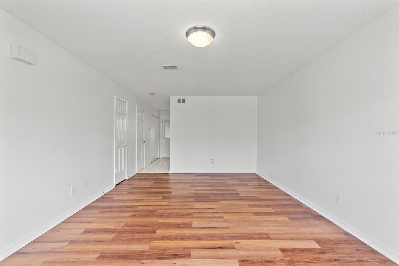 EMBASSY PARK TWNHMS CONDO - Residential