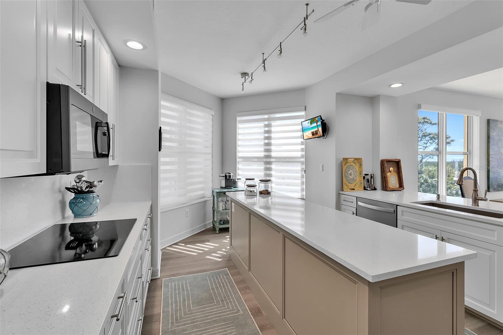 MERIDIAN AT THE OAKS PRESERVE - Residential