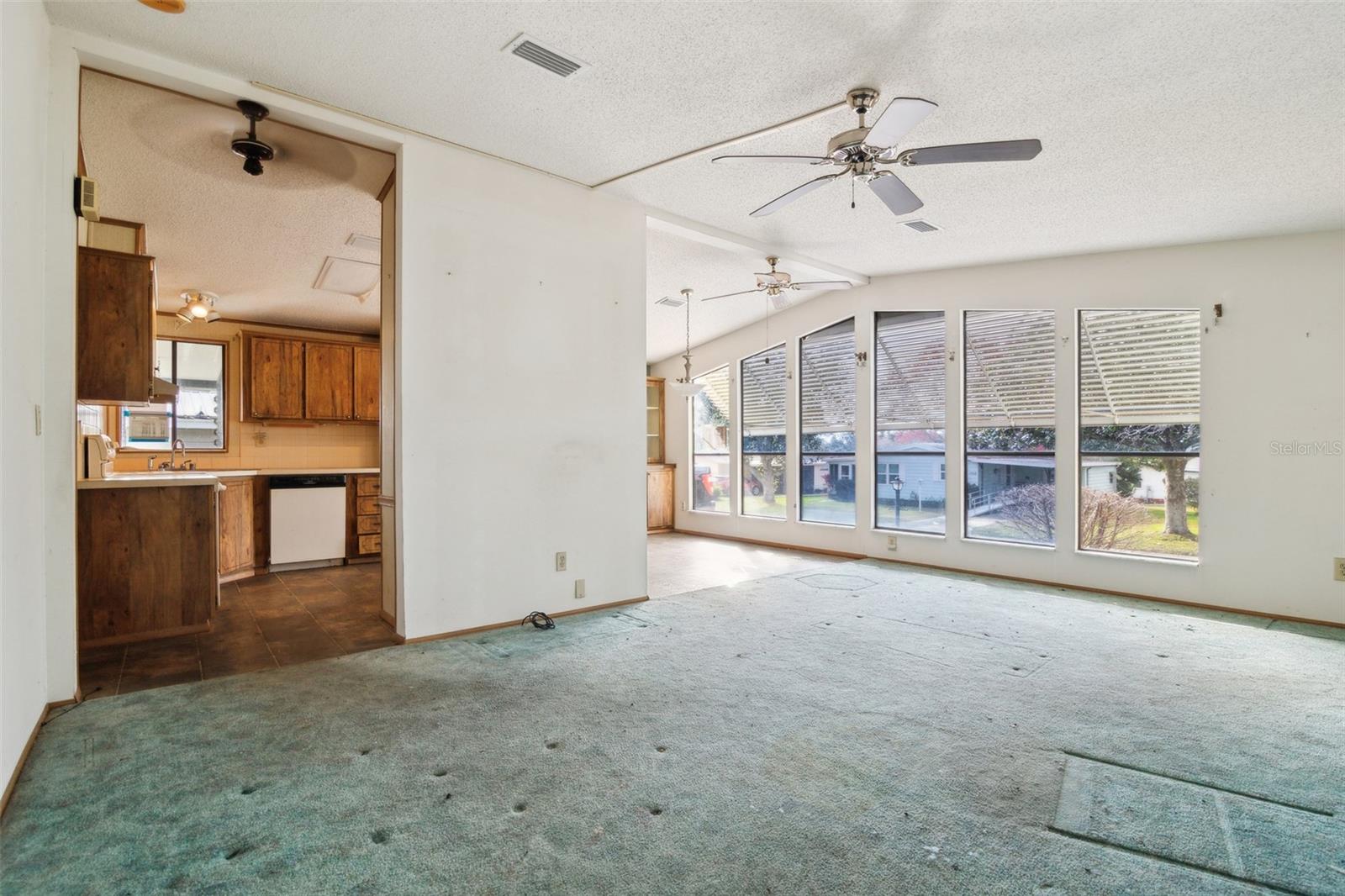 LADY LAKE ORANGE BLOSSOM GARDENS UNIT 07 - Residential