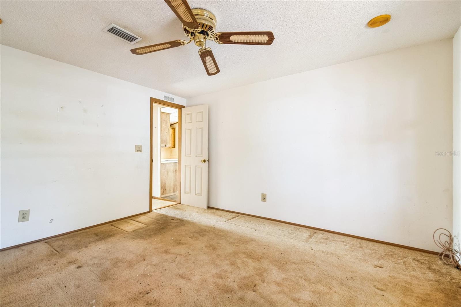 LADY LAKE ORANGE BLOSSOM GARDENS UNIT 07 - Residential