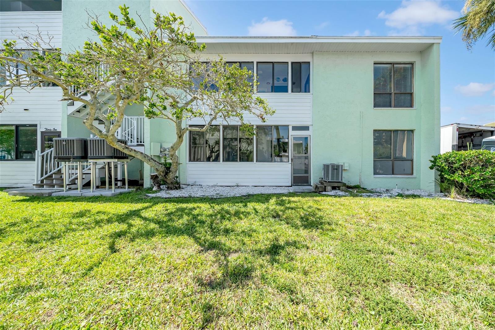 WINDRUSH COVE PH 1 CONDO - Residential