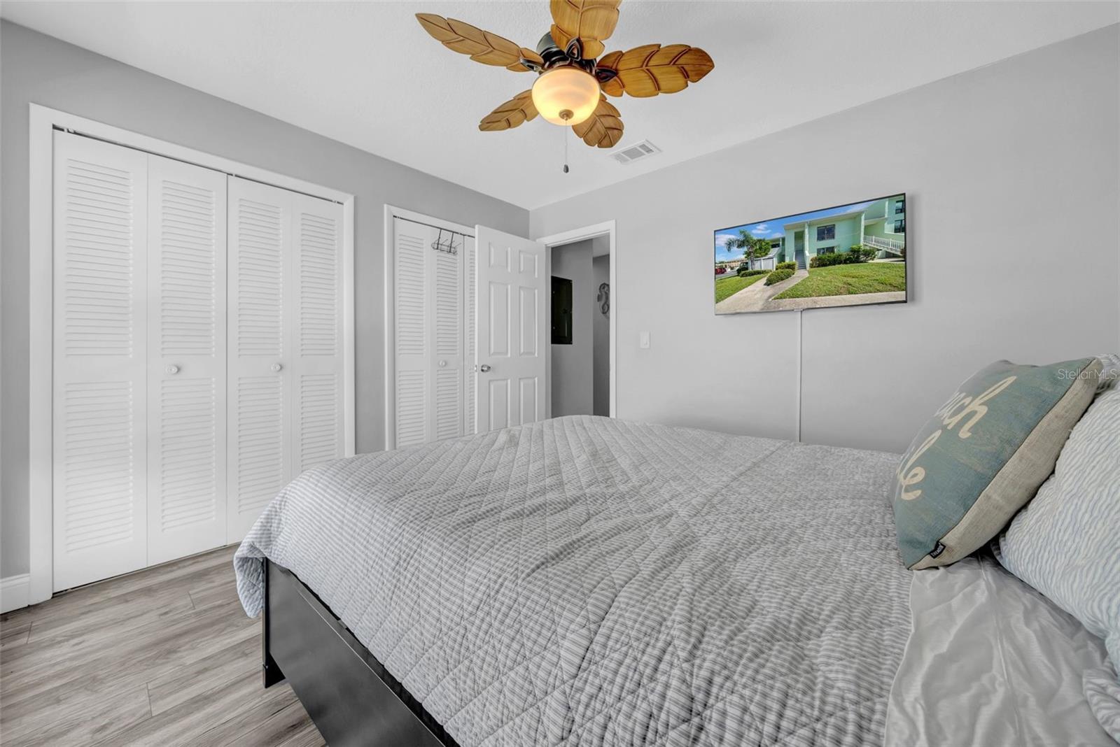 WINDRUSH COVE PH 1 CONDO - Residential