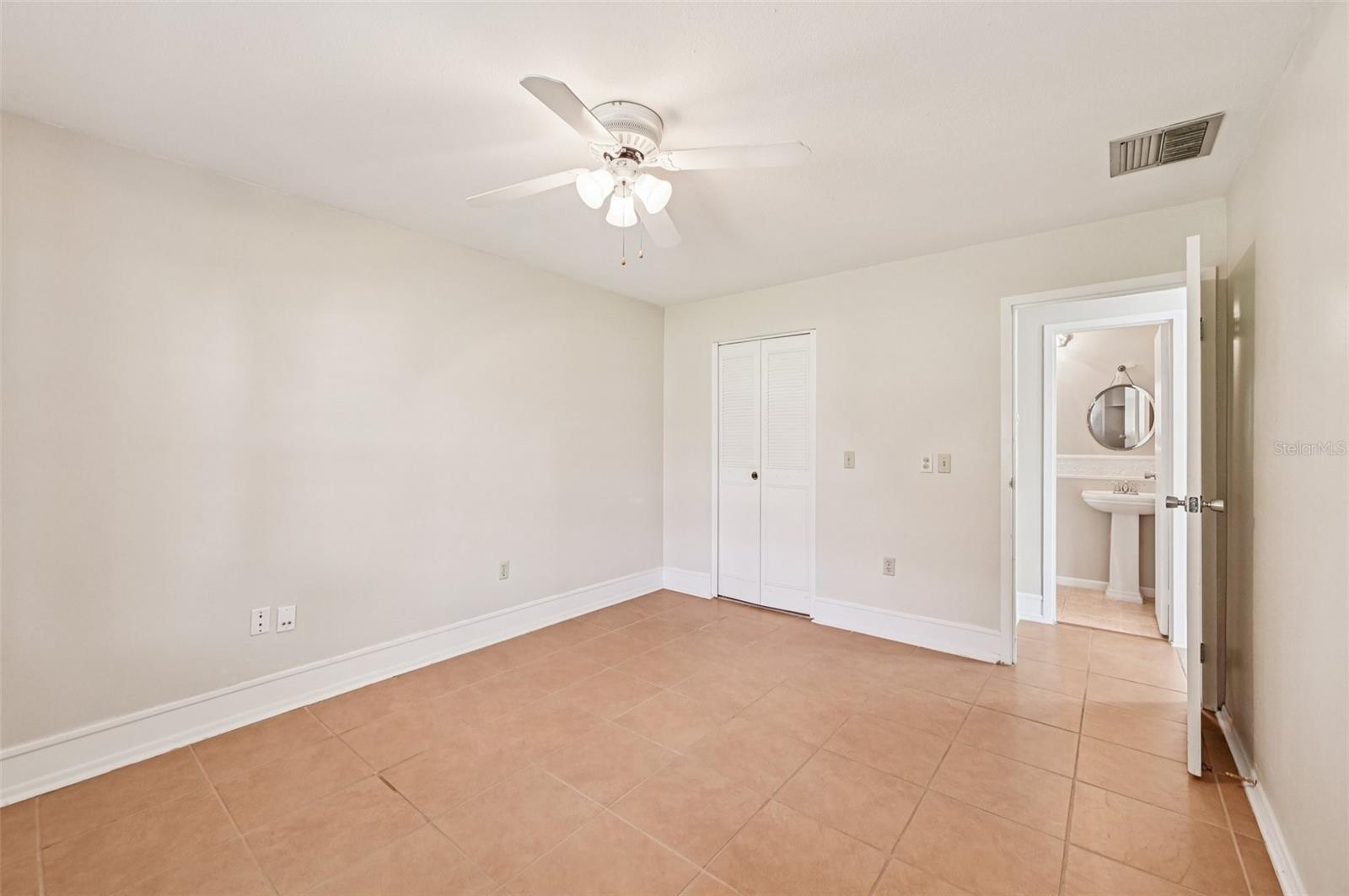 ANDOVER H CONDO - Residential