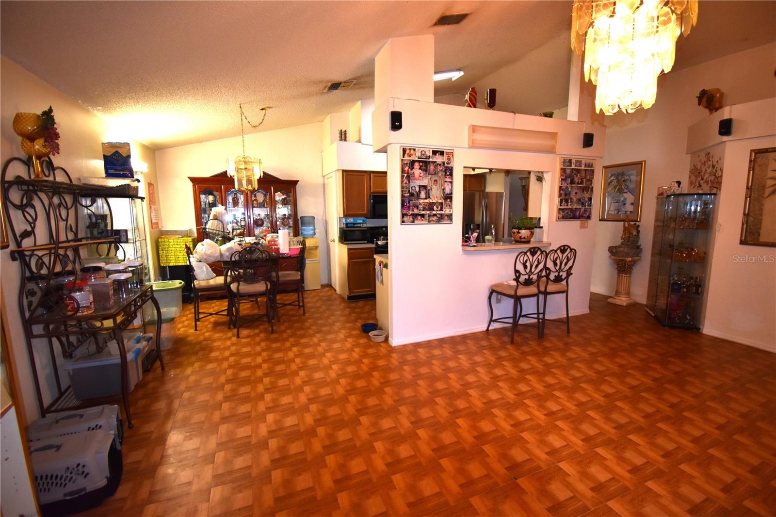6587 MERITMOOR CIRCLE