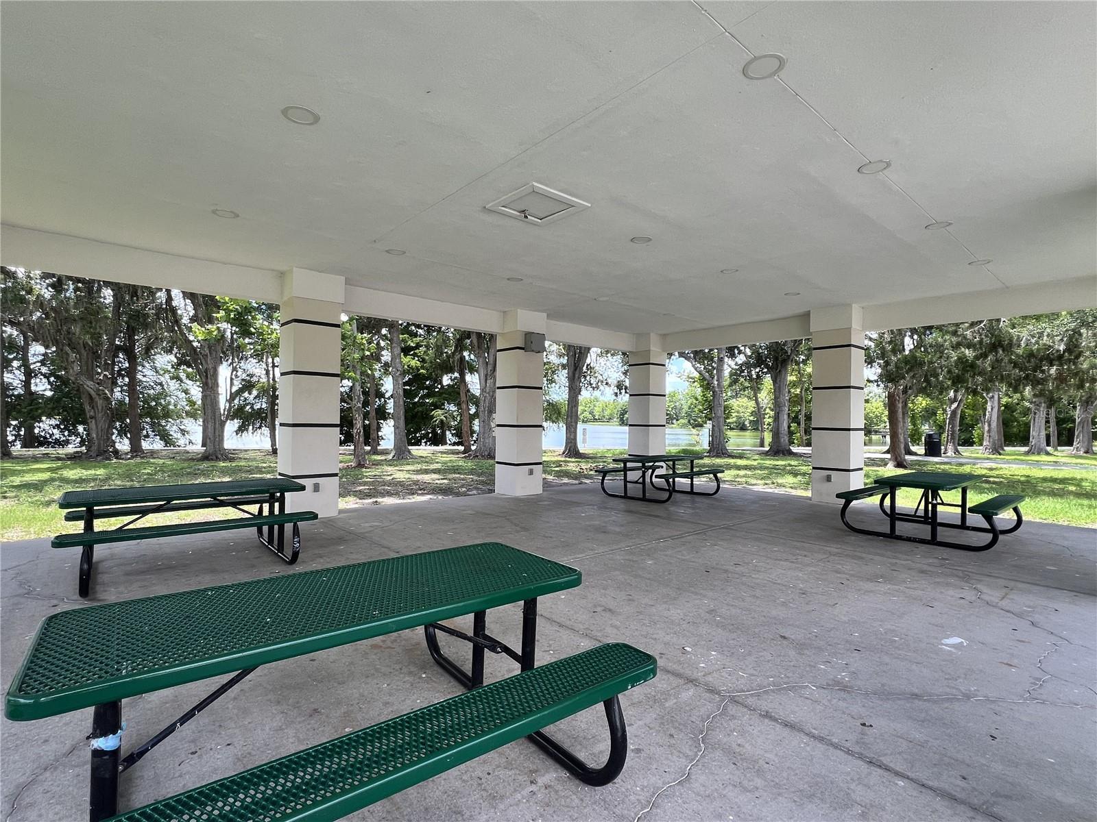 THE TWNHMS AT LIGHTHOUSE COVE I - Residential