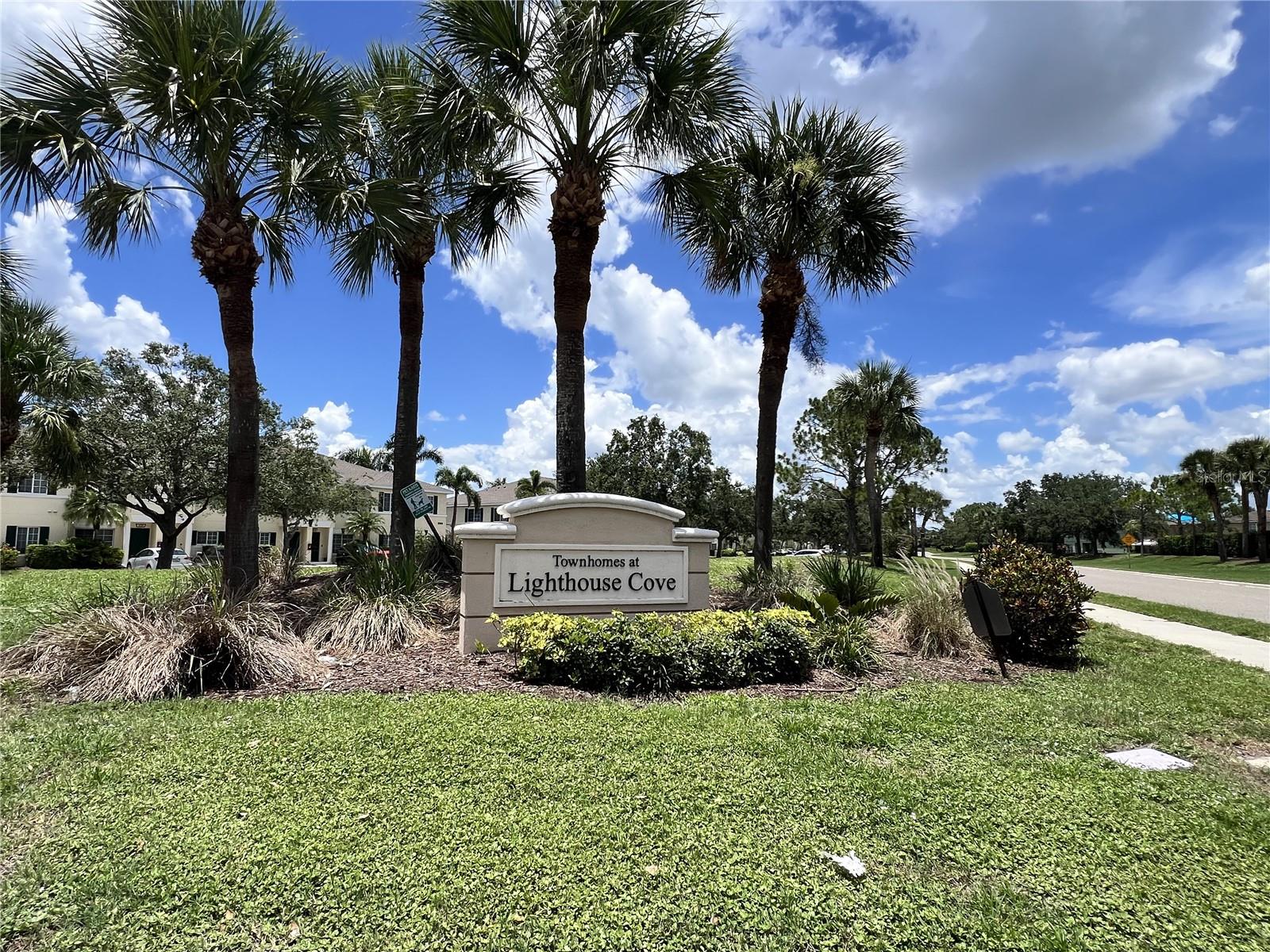 THE TWNHMS AT LIGHTHOUSE COVE I - Residential