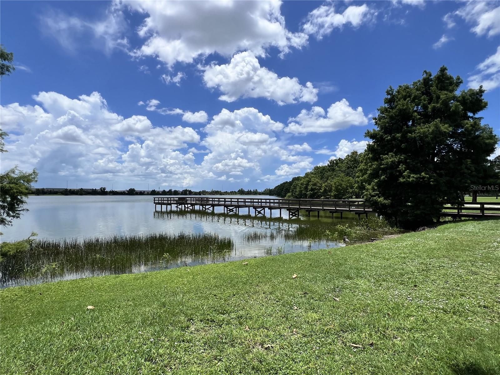 THE TWNHMS AT LIGHTHOUSE COVE I - Residential