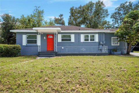 Photo of 703 E Hamilton Avenue, Tampa, FL 33604 (MLS # TB8530687)