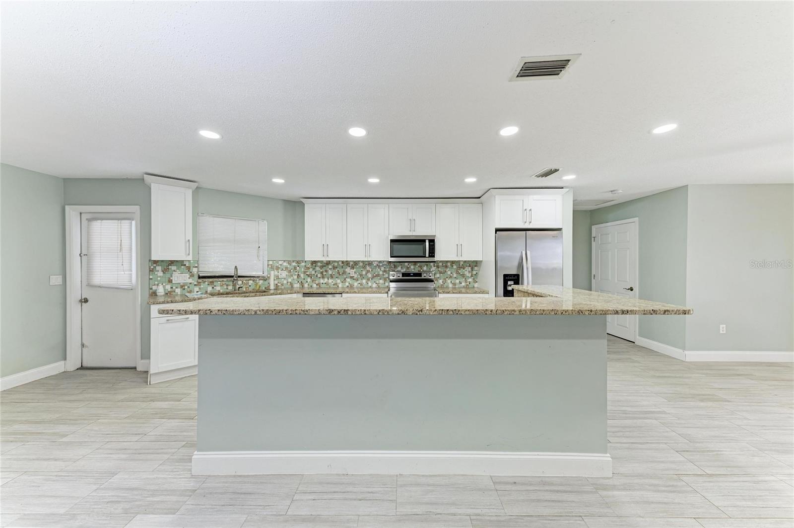 SOUTH VENICE - Residential