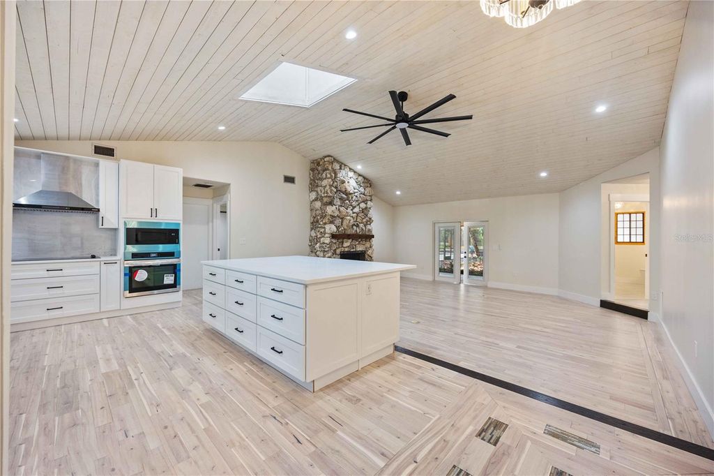 Photo of 4916 Hidden Oaks Trail, Sarasota, FL 34232 (MLS # A4648541)