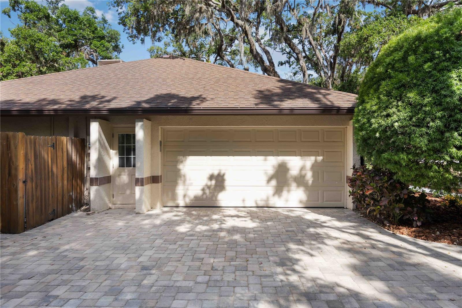 HIDDEN OAKS ESTATES - Residential