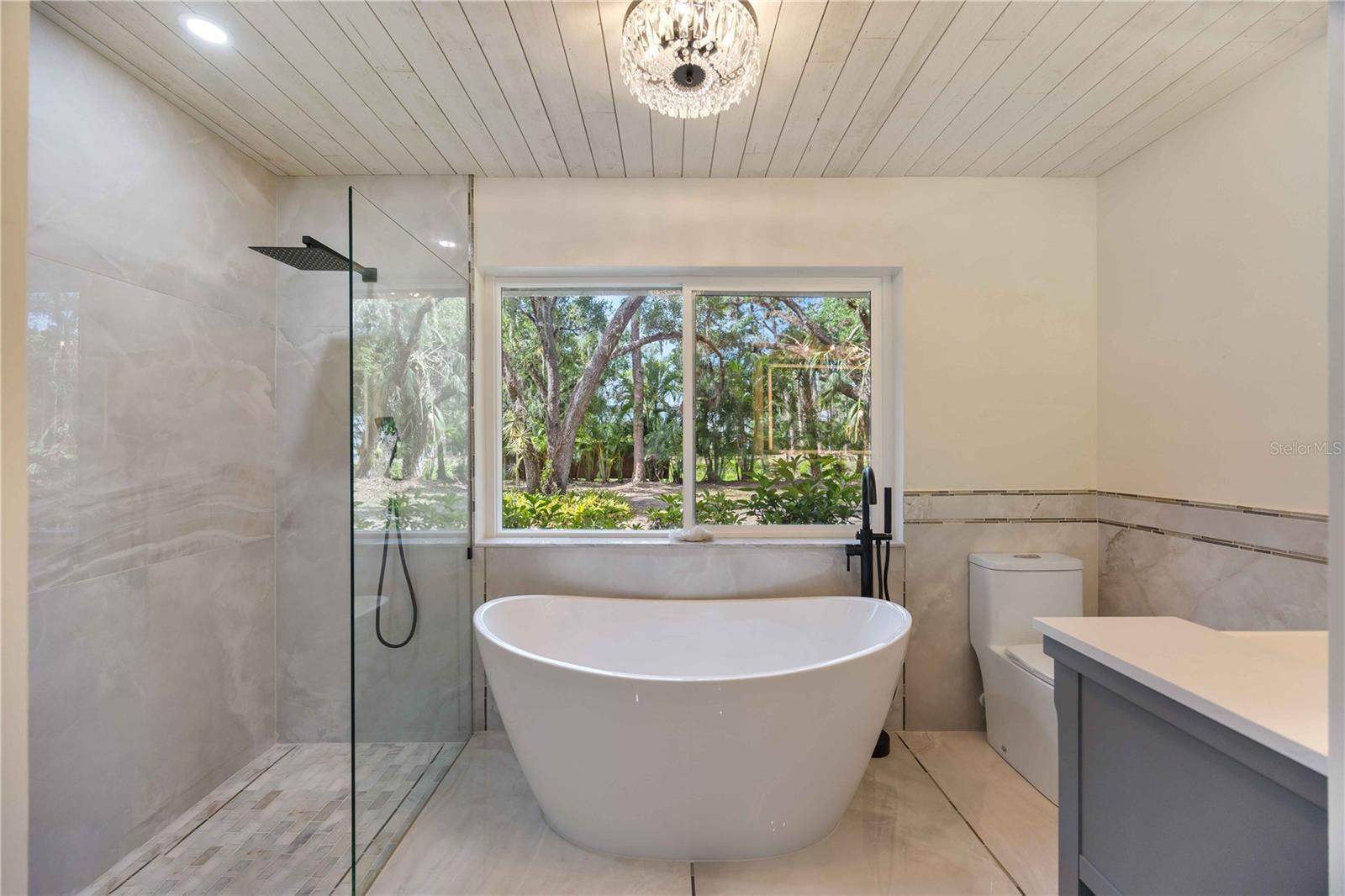 HIDDEN OAKS ESTATES - Residential