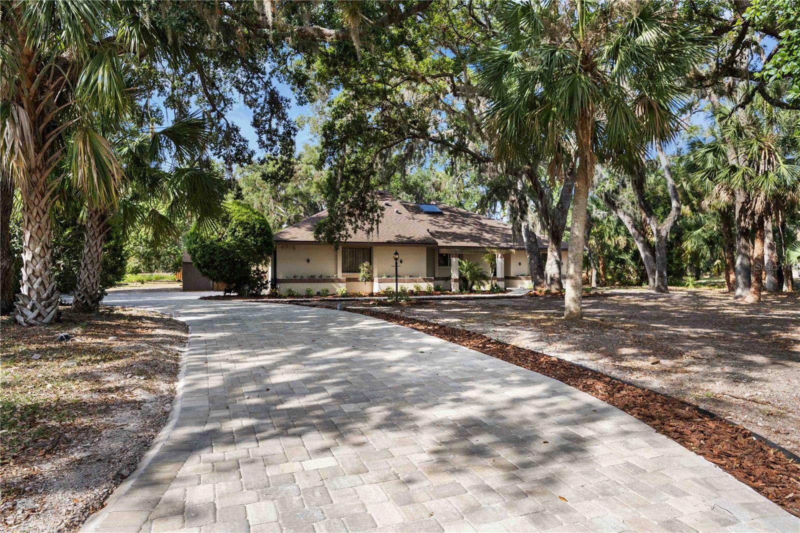 4916 HIDDEN OAKS TRAIL