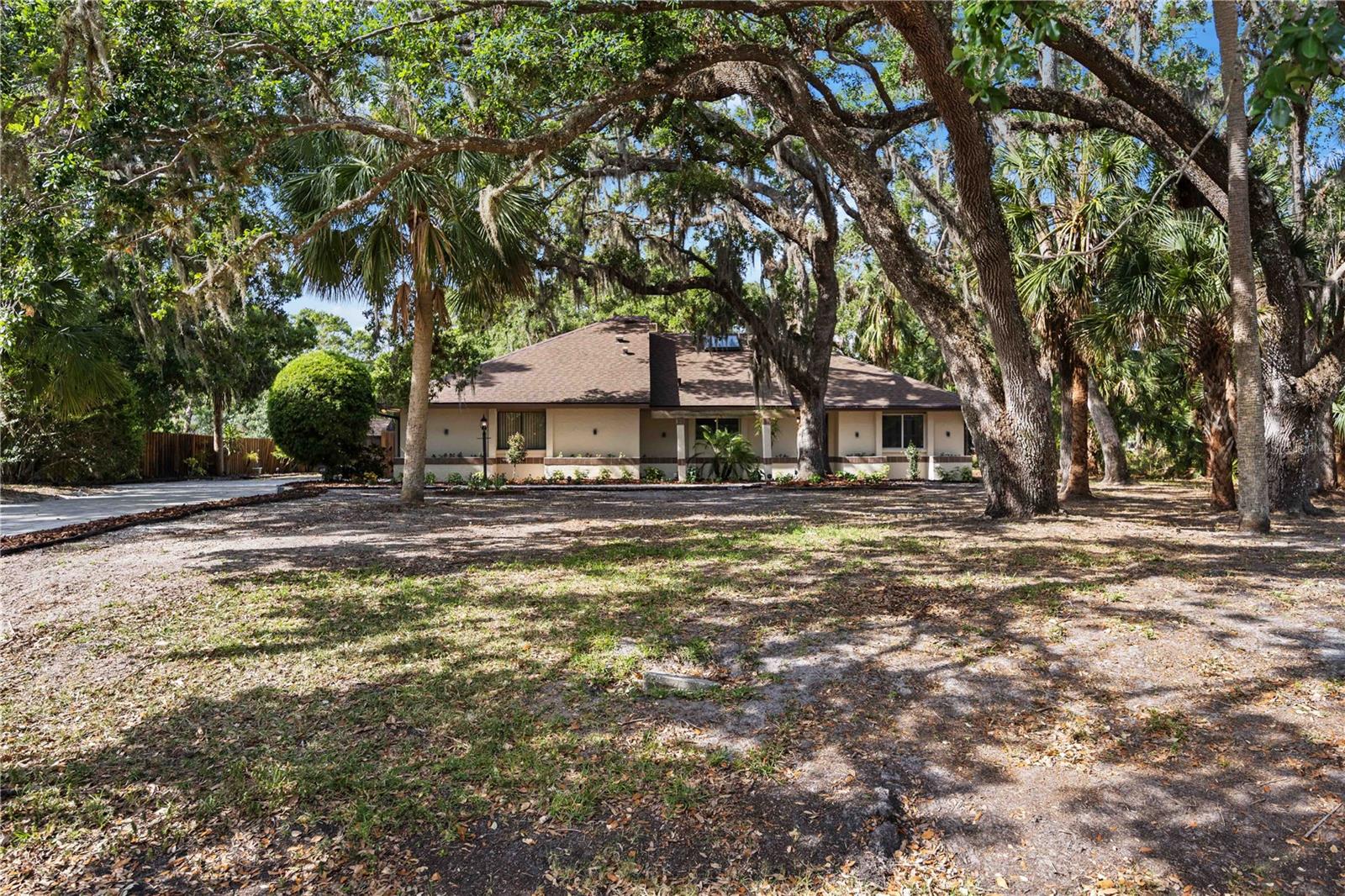 4916 HIDDEN OAKS TRAIL