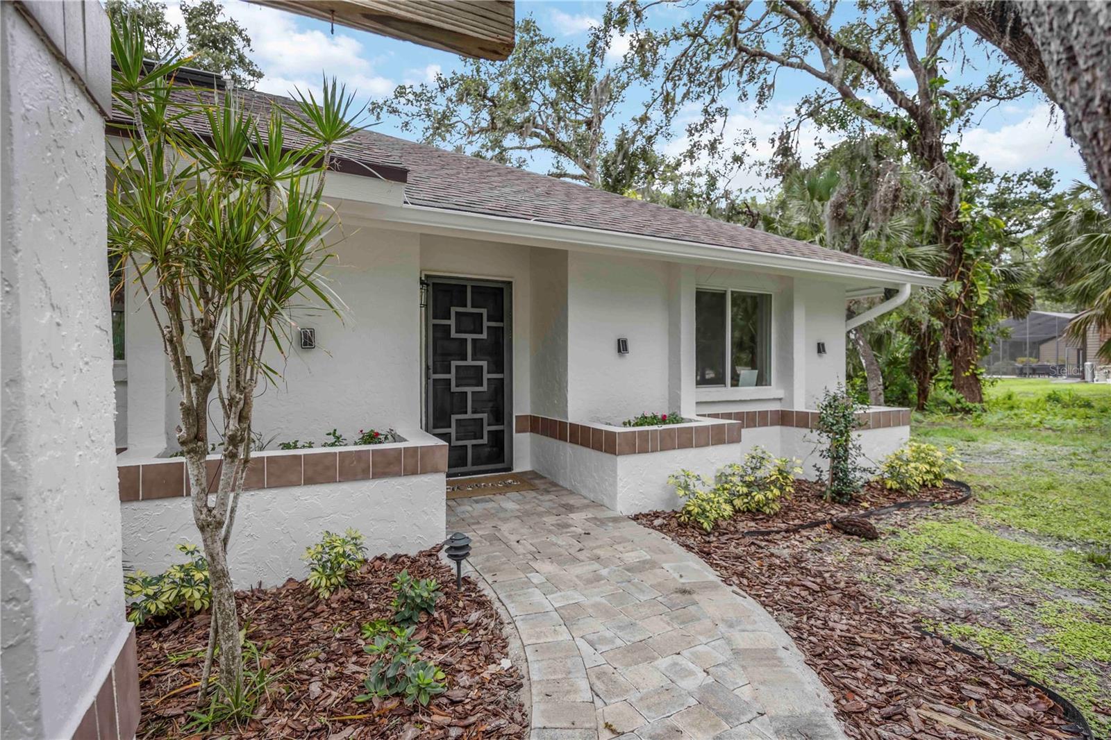 HIDDEN OAKS ESTATES - Residential