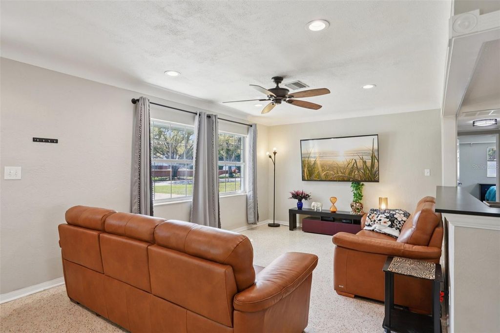 Photo of 699 Pinellas Point Drive S, St Petersburg, FL 33705 (MLS # TB8482059)