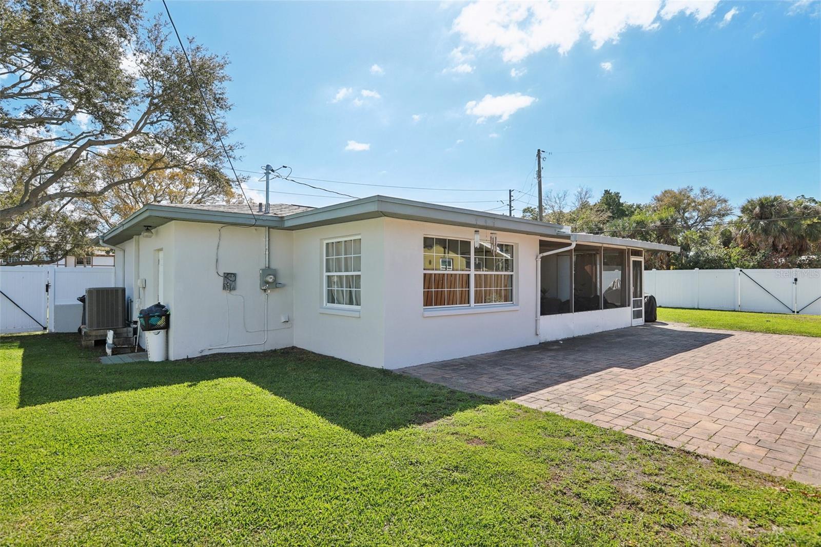 HARBOR LIGHTS SUB - Residential