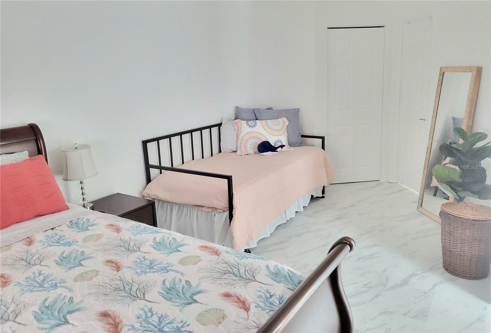 MORNINGSIDE PH IV - Residential Lease