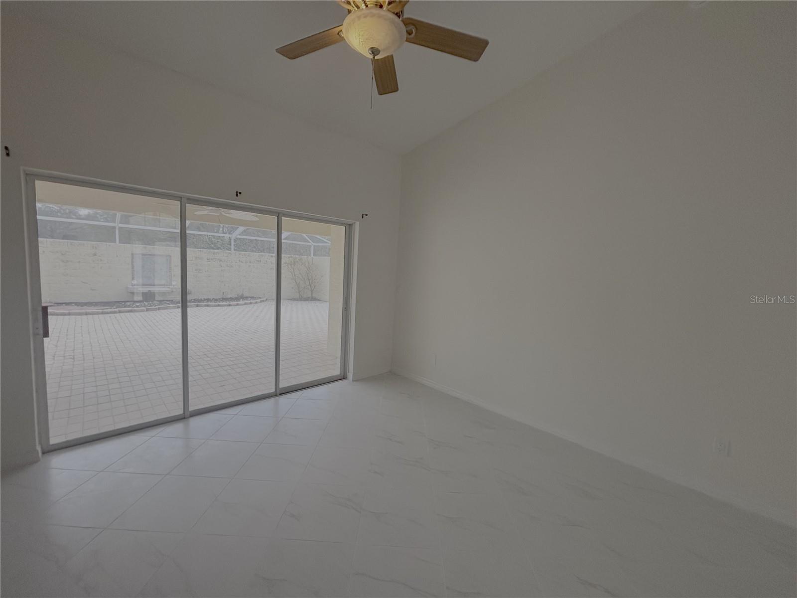 ROLLING RANCH ESTATE - Residential Lease