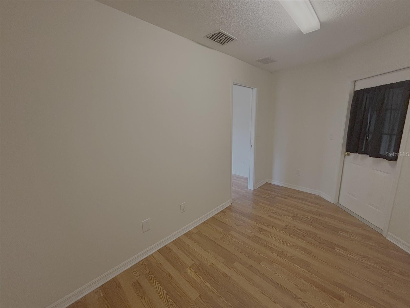 ROLLING RANCH ESTATE - Residential Lease