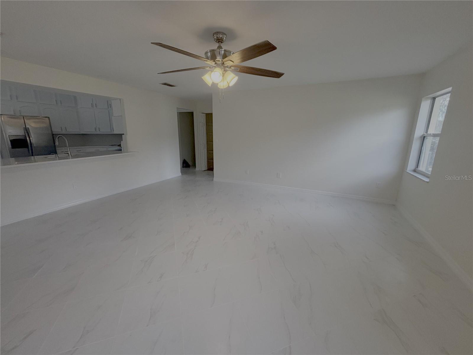 ROLLING RANCH ESTATE - Residential Lease