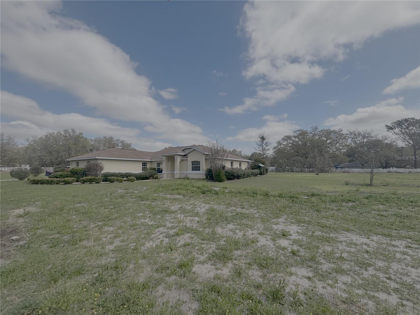 ROLLING RANCH ESTATE - Residential Lease