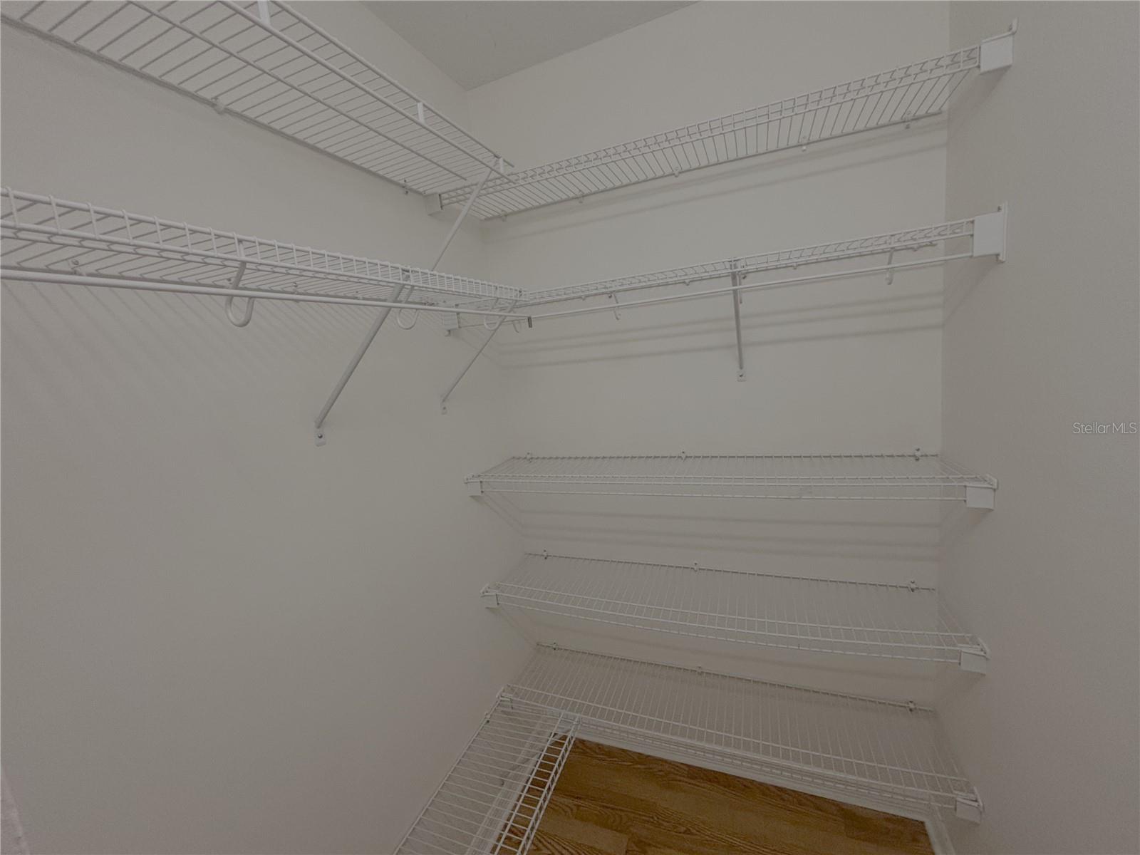 ROLLING RANCH ESTATE - Residential Lease