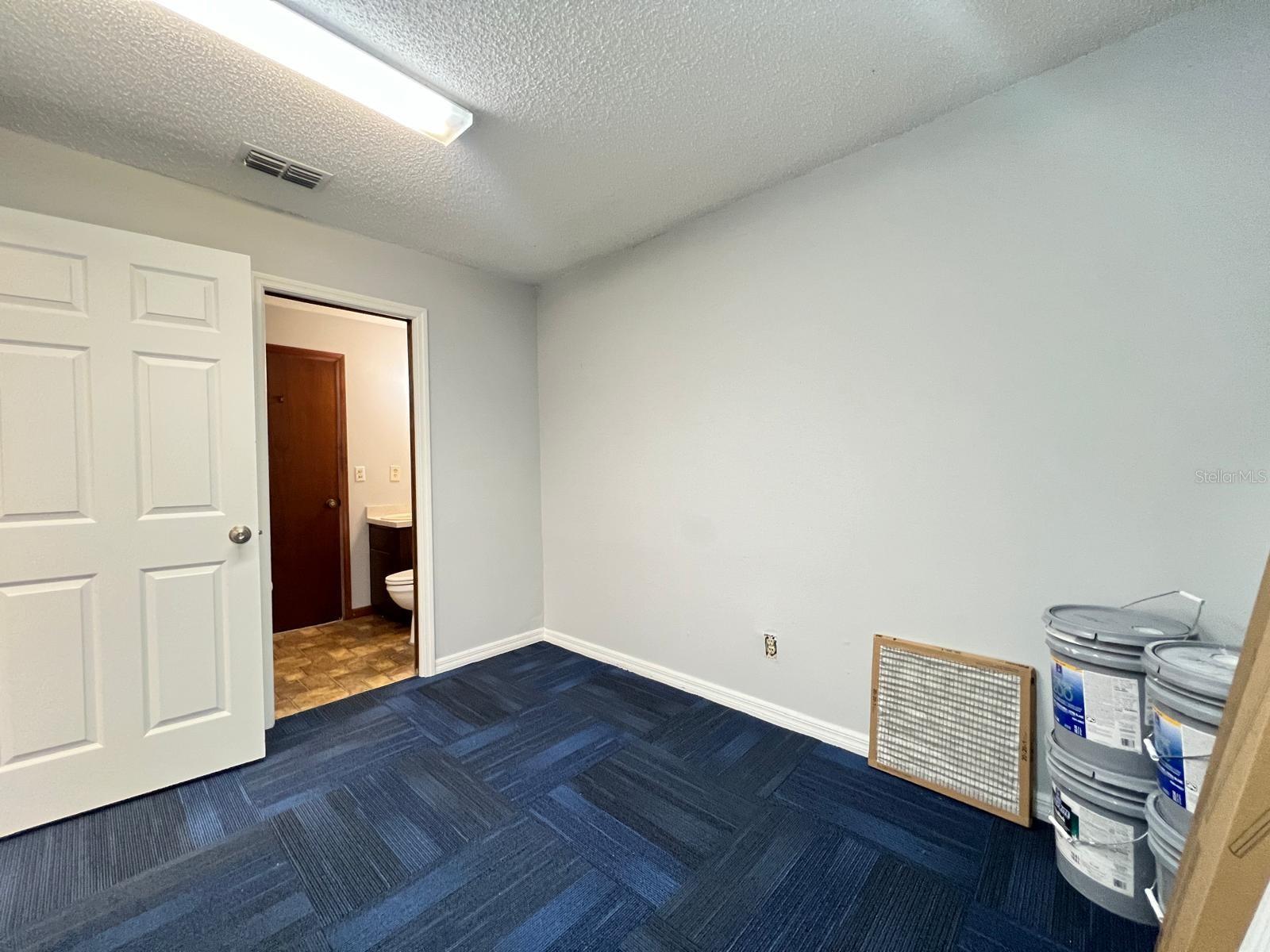 STARTING GATE OFFICE COMPLEX - Commercial Lease