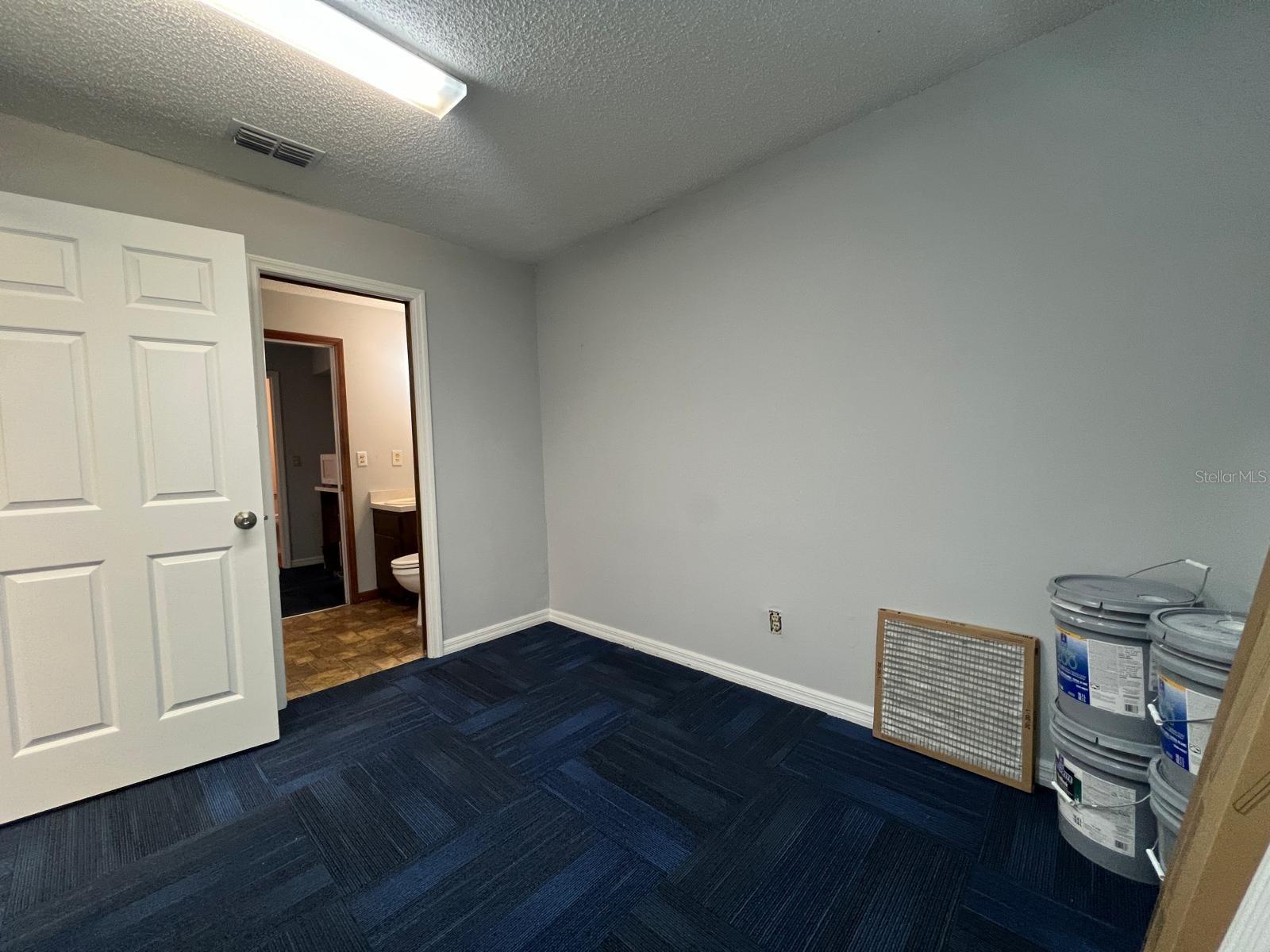STARTING GATE OFFICE COMPLEX - Commercial Lease
