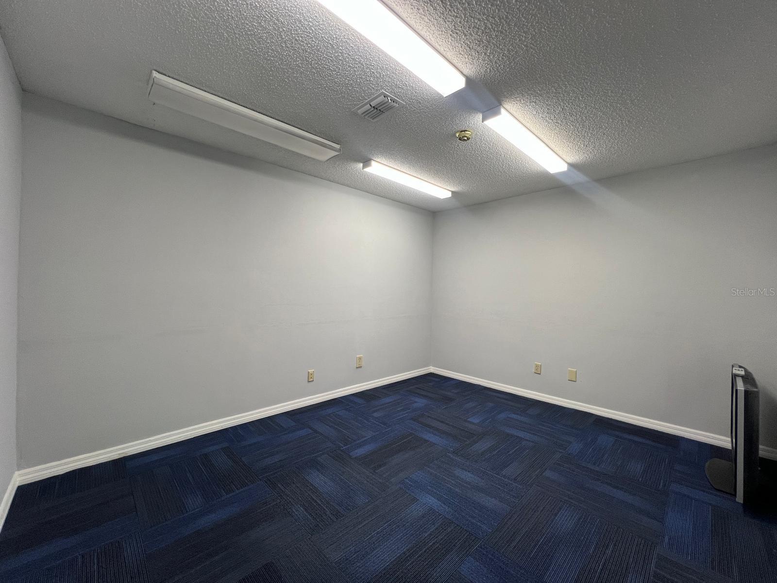 STARTING GATE OFFICE COMPLEX - Commercial Lease