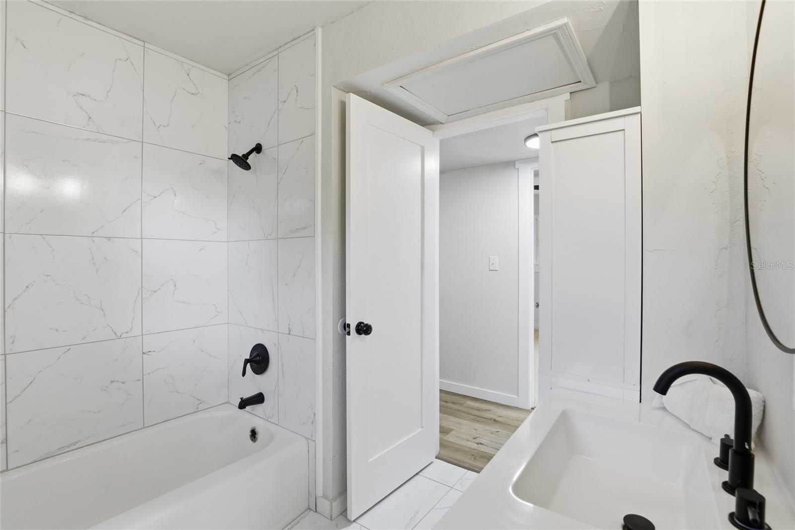 WOODLAND TERRACE - Residential