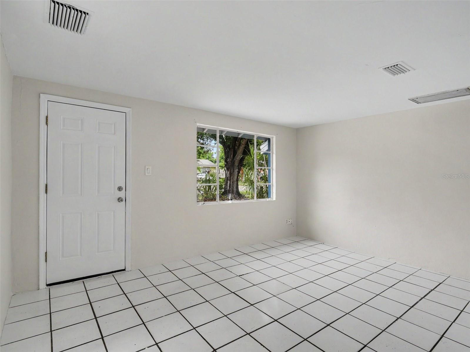 124 26TH AVENUE E A