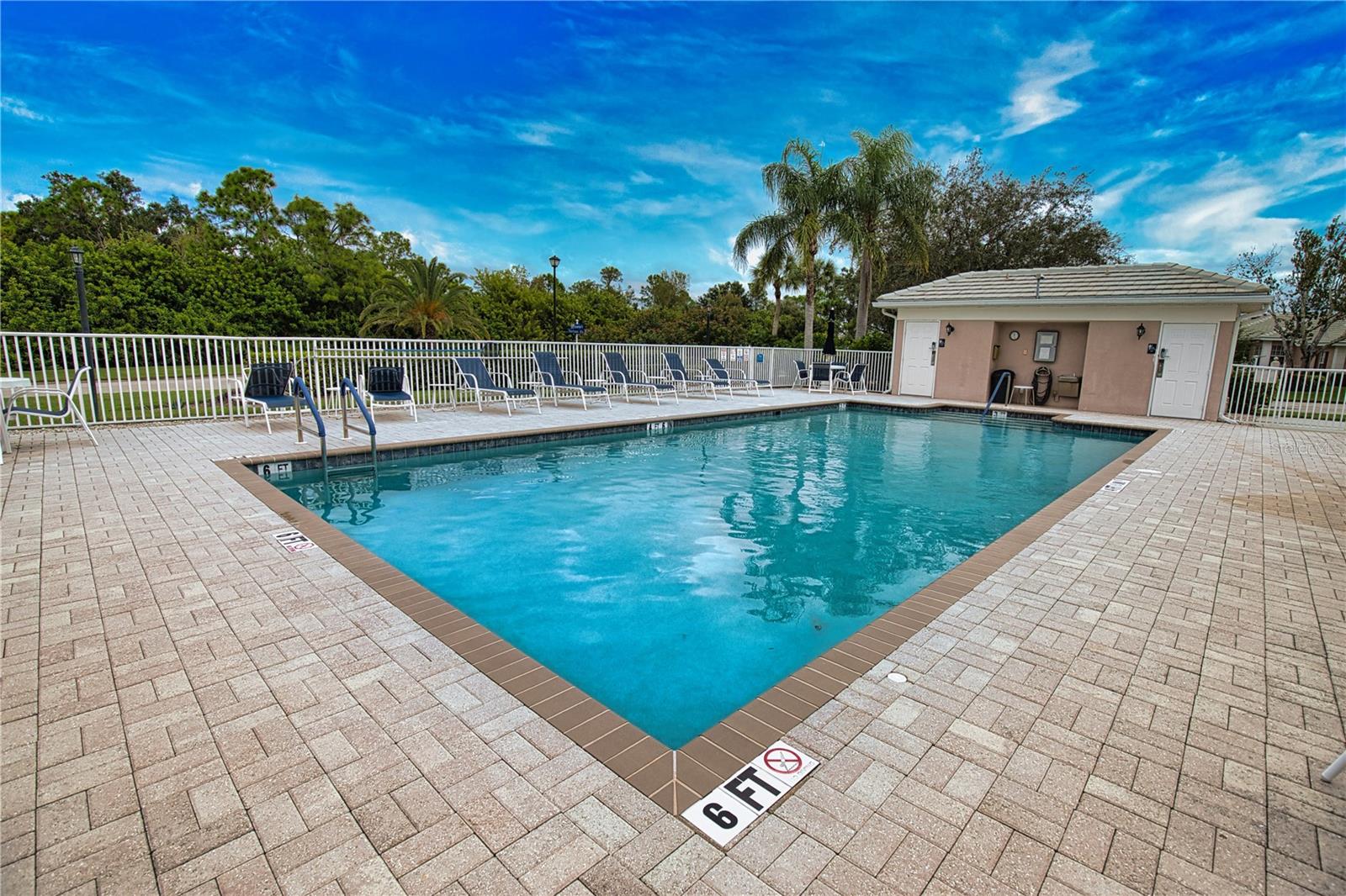 STRATFORD GLENN ST ANDREWS PARK - Residential