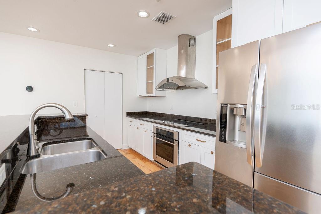 1000 CHANNELSIDE A CONDO - Residential