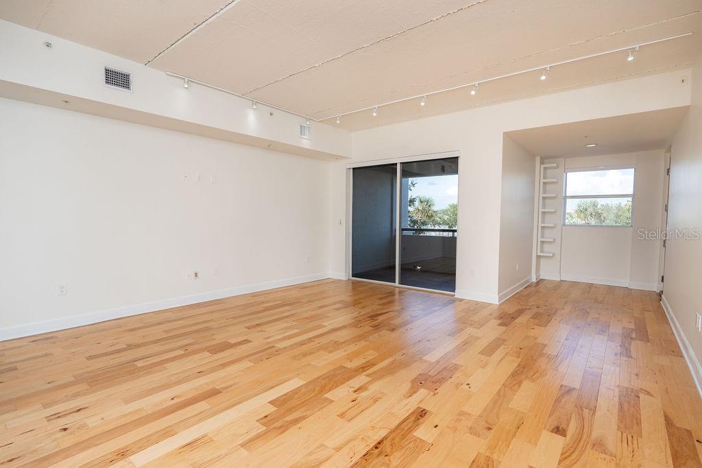 1000 CHANNELSIDE A CONDO - Residential