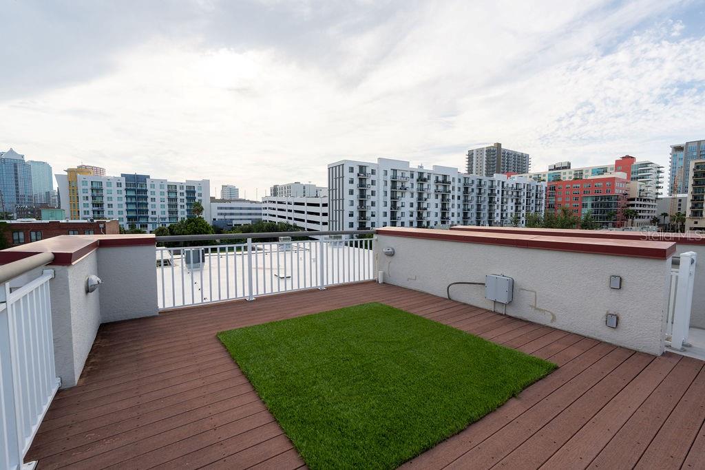 1000 CHANNELSIDE A CONDO - Residential