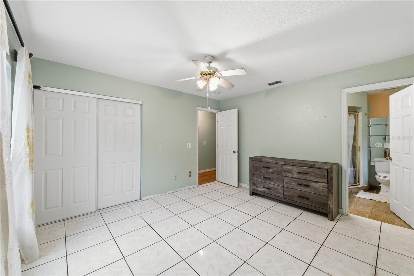 TAMPA OVERLOOK - Residential