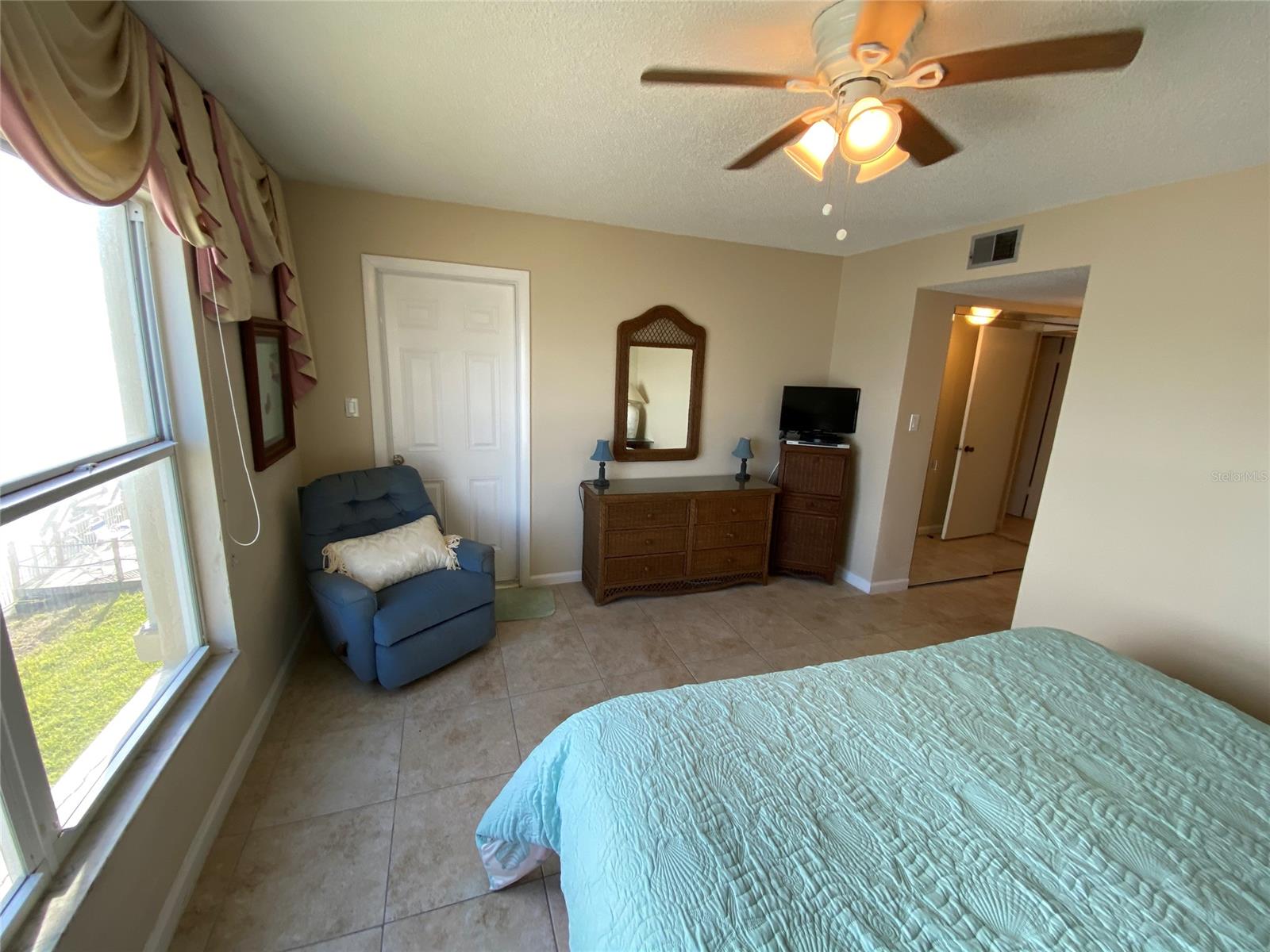 Seacoast Gardens Condo - Residential Lease