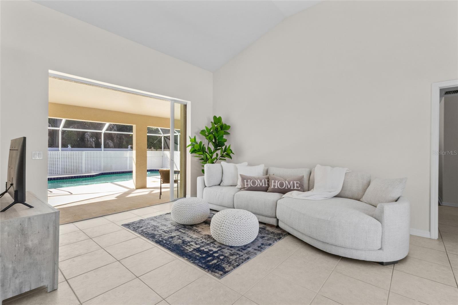 381 FOXGLOVE ROAD
