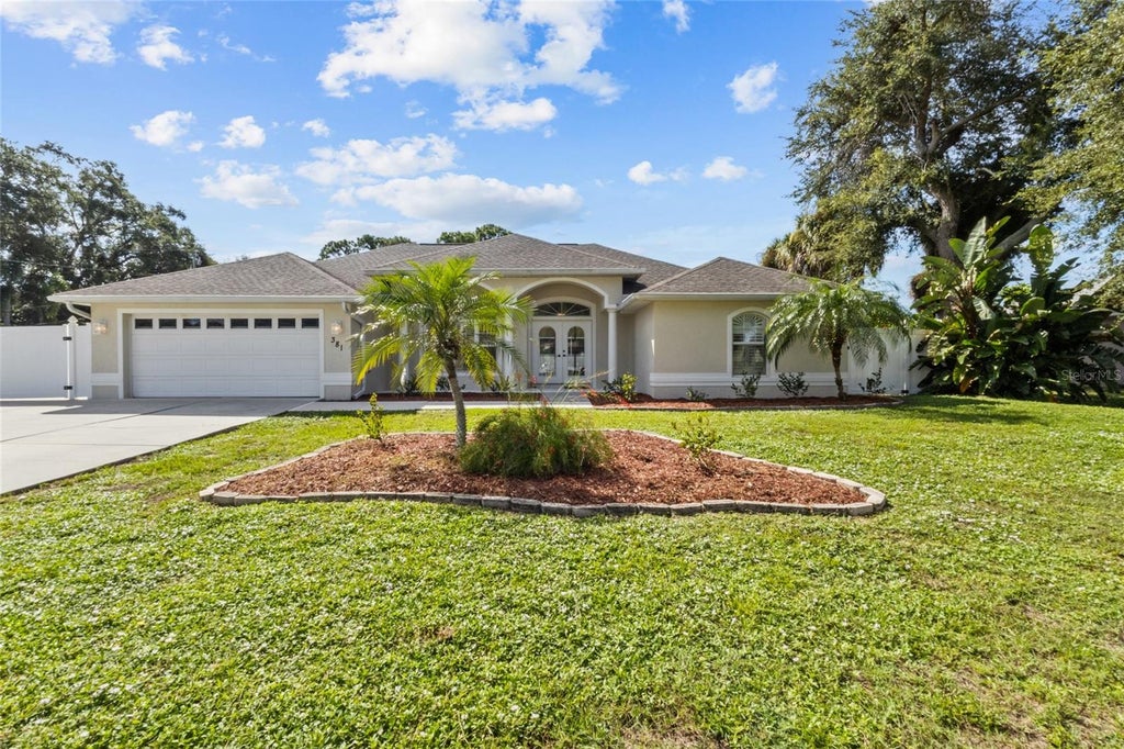Photo of 381 Foxglove Road, Venice, FL 34293 (MLS # N6145568)