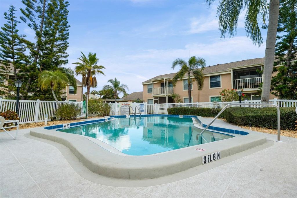 Photo of 6320 7th Avenue W, Bradenton, FL 34209 (MLS # A4682934)