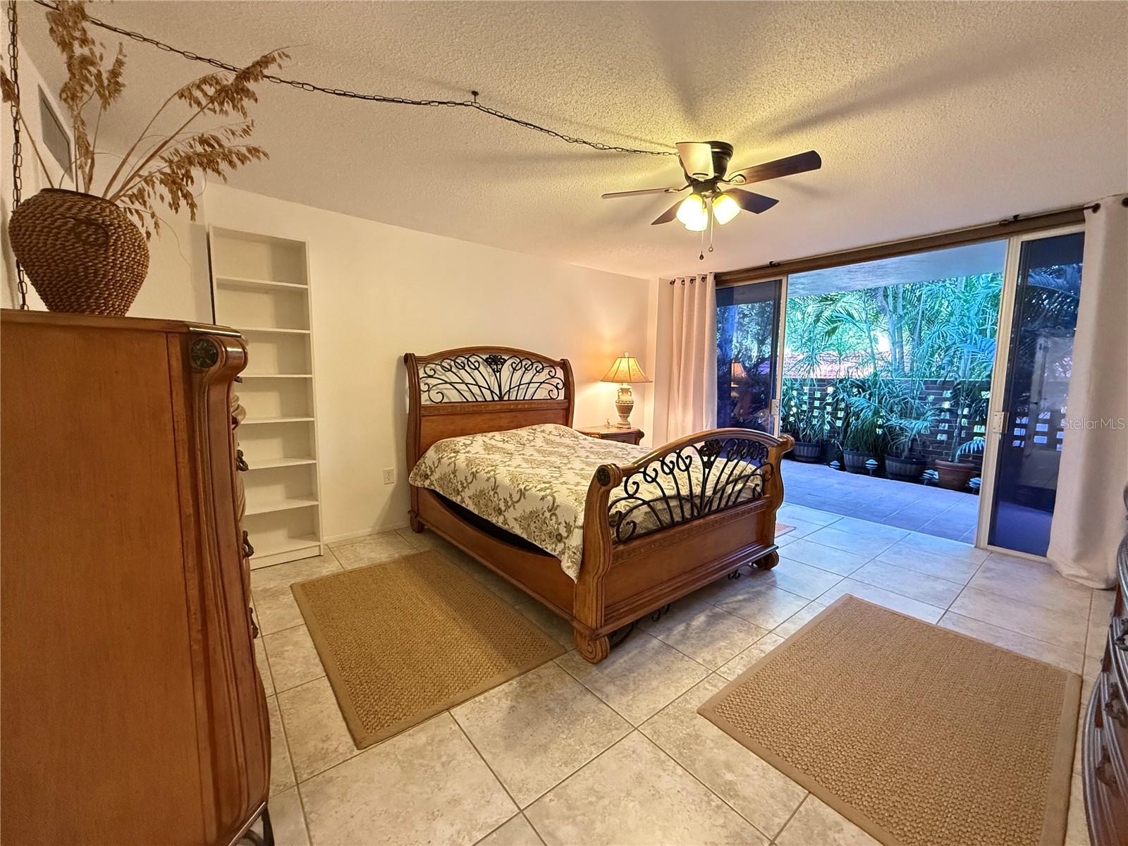 SEVILLE CONDO 4 - Residential