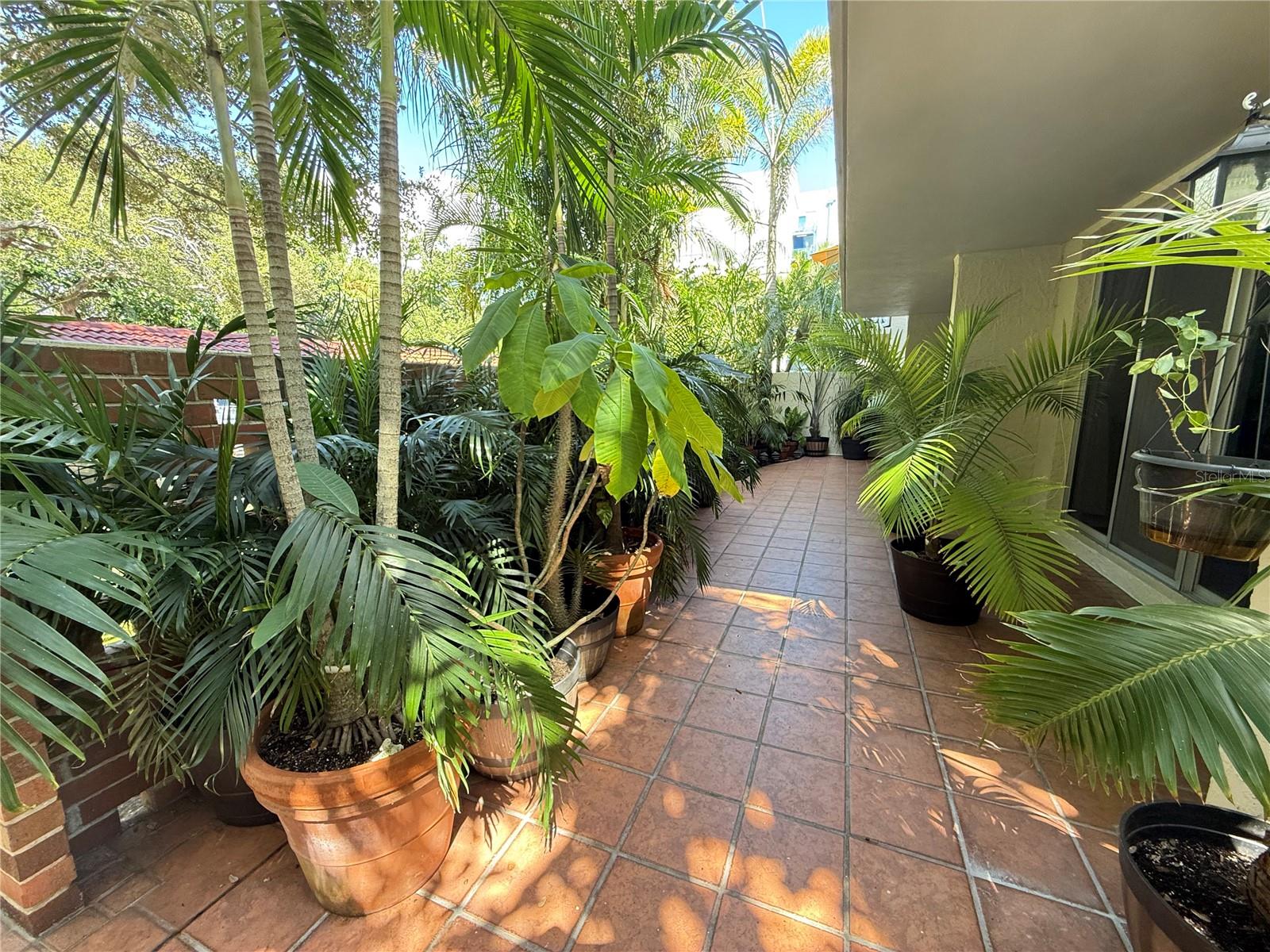 SEVILLE CONDO 4 - Residential