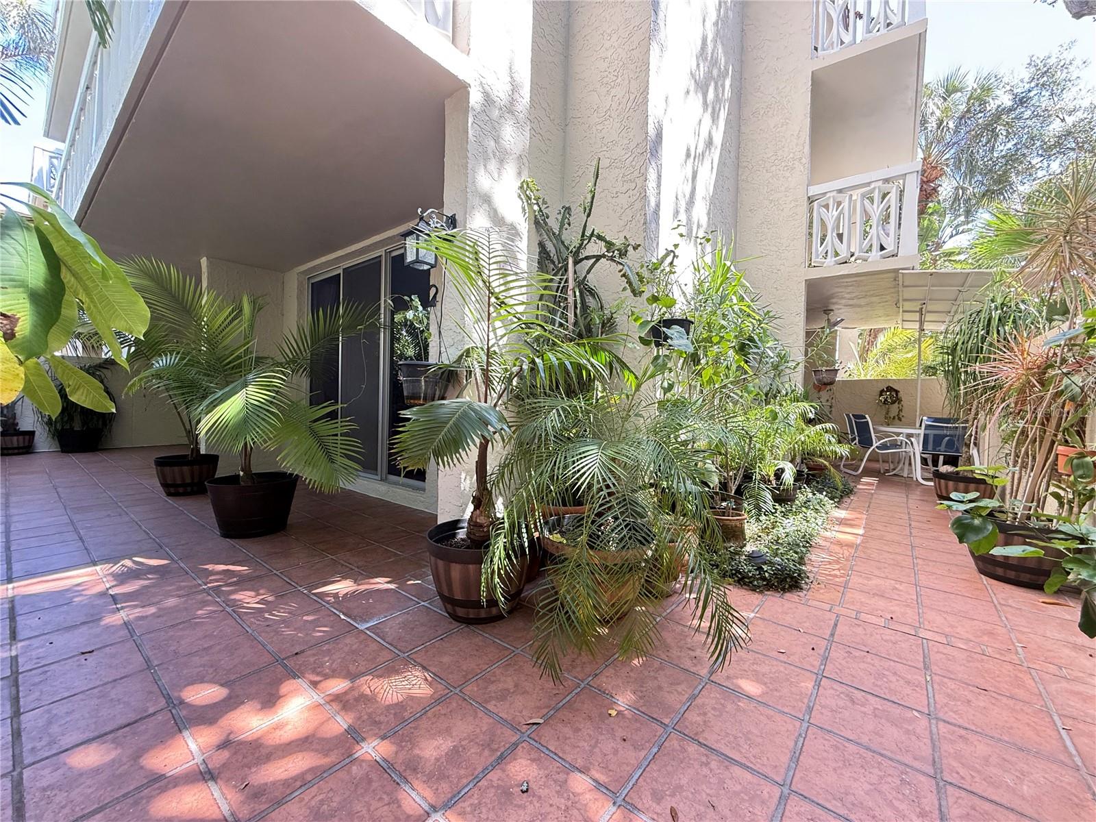 SEVILLE CONDO 4 - Residential