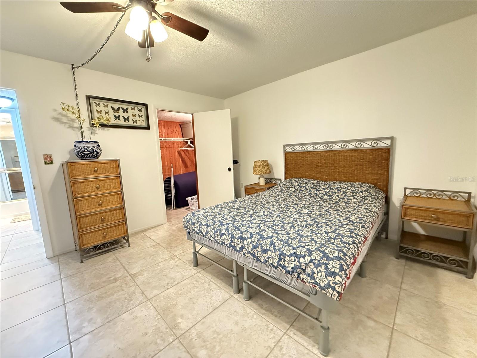 SEVILLE CONDO 4 - Residential