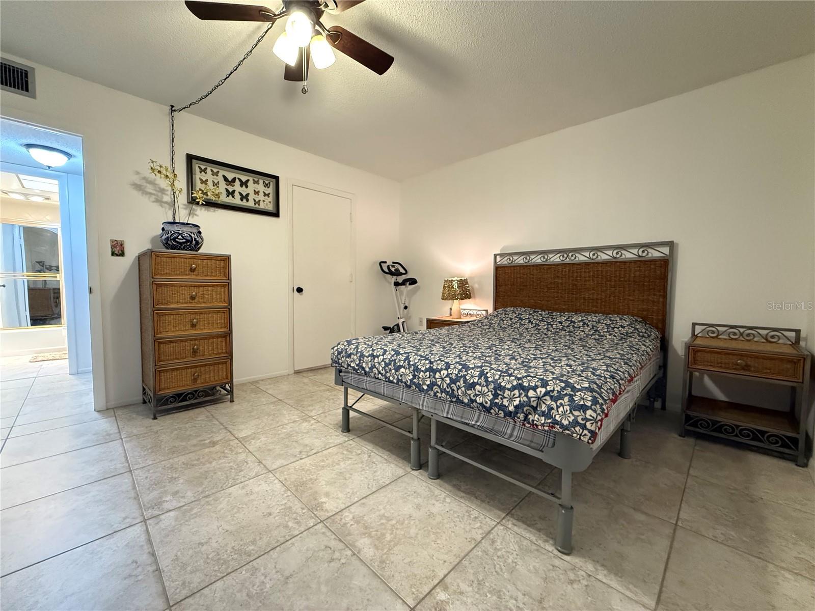 SEVILLE CONDO 4 - Residential