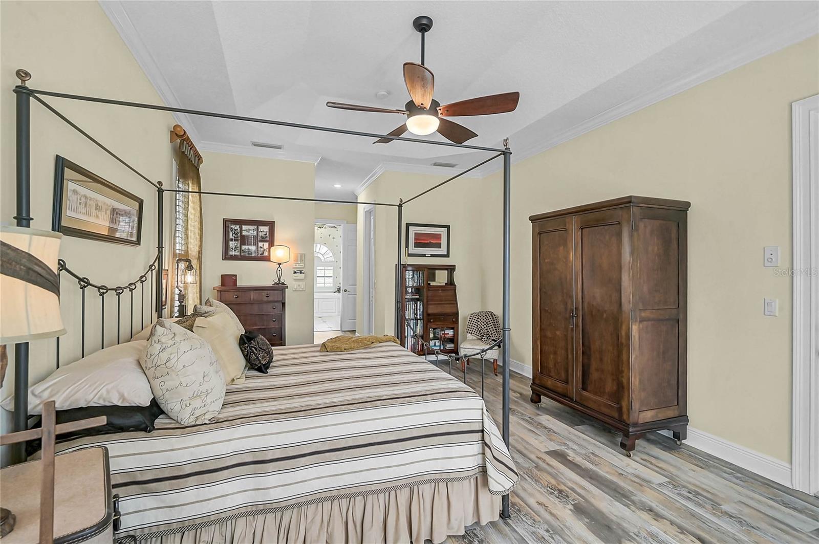 VENETIA PH 4 - Residential